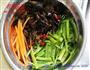 芹菜拌木耳的做法图解4