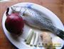旱蒸鲈鱼的做法图解1