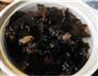 黑木耳黑枣炖桂圆的做法图解2