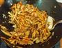 蚝油焖二冬炒面的做法图解7