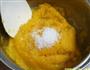 椰汁黄金汤圆的做法图解1