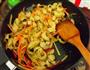 孜然炒面筋的做法图解4