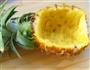 菠萝船水果沙拉的做法图解1