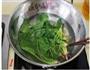 鸡蛋炒菠菜的做法图解2