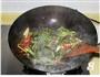蕨菜炒肉丝的做法图解8
