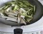 芦笋炒杏鲍菇的做法图解3