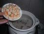 豆腐粒香菇干鱿鱼粥的做法图解12