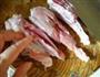 双菇寸骨的做法图解1