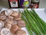 芦笋恋菇的做法图解1