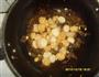 木耳红枣炒肉丸的做法图解3