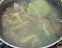 肝尖菠菜汤的做法图解2