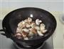 双菇炒青菜的做法图解3