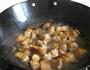 鹌鹑蛋红烧肉的做法图解5