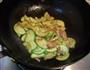 西葫芦炒肉片的做法图解7