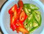 尖椒炒牛柏叶的做法图解2