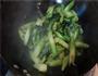 腊肠炒芥兰的做法图解5