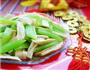 西芹凉拌腐竹的做法图解3