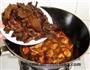 松菇炖鸡的做法图解8
