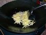 蒜苗炒烧肉的做法图解4