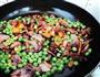 豌豆炒腊肉的做法图解5