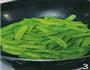 培根炒荷兰豆的做法图解3