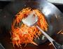 酸辣胡萝卜丝的做法图解10