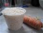 胡萝卜鸡骨粥的做法图解1