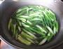 腊肠炒芦笋的做法图解3
