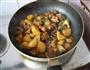 土豆烧排骨的做法图解10