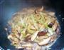 香菇白菜炒肉的做法图解8