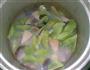 莴笋咸肉煮笋片的做法图解4