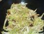 大白菜炒茶树菇的做法图解4