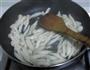 鲜菇肉丝茄汁面的做法图解7