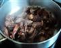 排骨冬菇焖红萝卜的做法图解7