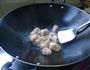 香菇焖鸡腿的做法图解4