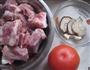 番茄排骨汤的做法图解1