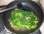 咸鱼搭上菠菜的做法图解5