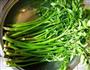 野生水芹炒肉丝的做法步骤1