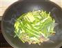 肉丝炒蒜薹的做法图解5