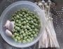豌豆拌金针菇的做法图解1