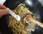 土豆炒香干的做法图解12