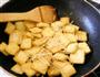 老干妈炒豆腐的做法图解7