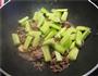 九层塔炒羊肉的做法步骤4