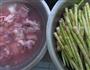 排骨炖小笋的做法图解1