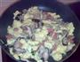 鸡蛋炒杂菇的做法图解10