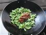 四季豆炒肉的做法图解4