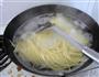 鸡蛋炒拉面的做法图解5