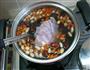 木耳花生猪骨汤的做法图解5