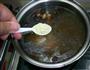 木耳花生猪骨汤的做法图解6