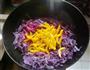凉拌紫甘蓝的做法图解7